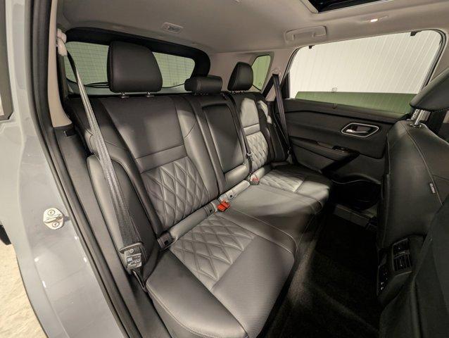 Photo of 2024 Boulder Gray Metallic Nissan Rogue