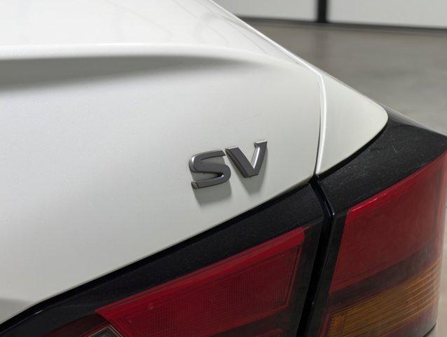 Photo of 2024 White Nissan Altima