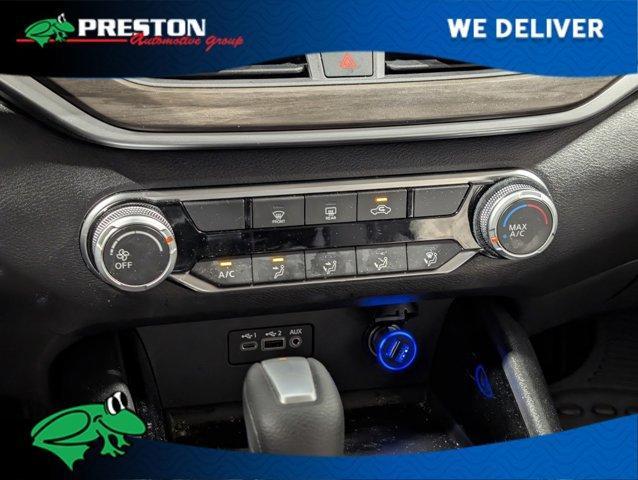 Photo of 2024 White Nissan Altima