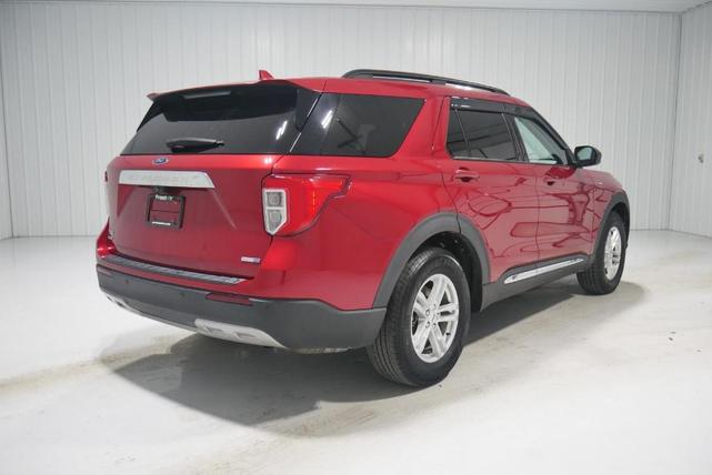 Photo of 2020 Rapid Red Metallic Tinted Clearcoat Ford Explorer