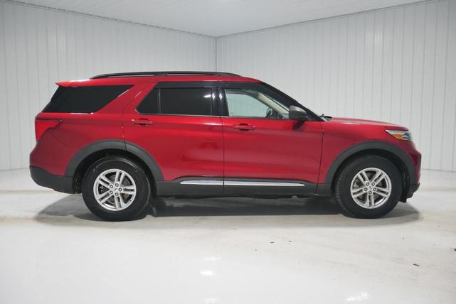 Photo of 2020 Rapid Red Metallic Tinted Clearcoat Ford Explorer