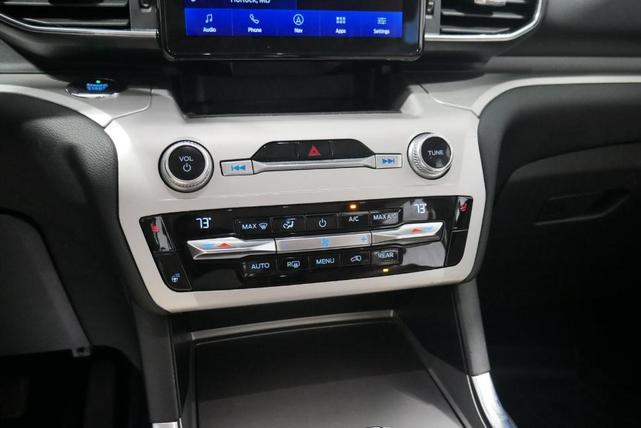 Photo of 2020 Rapid Red Metallic Tinted Clearcoat Ford Explorer