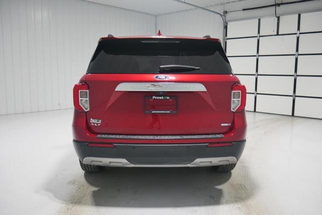 Photo of 2020 Rapid Red Metallic Tinted Clearcoat Ford Explorer