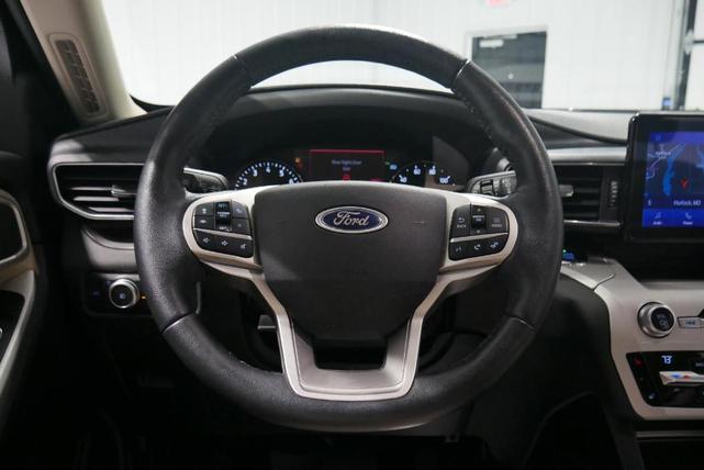 Photo of 2020 Rapid Red Metallic Tinted Clearcoat Ford Explorer
