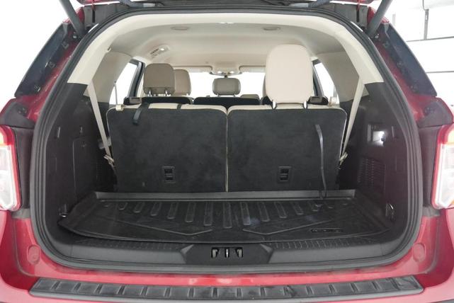 Photo of 2020 Rapid Red Metallic Tinted Clearcoat Ford Explorer
