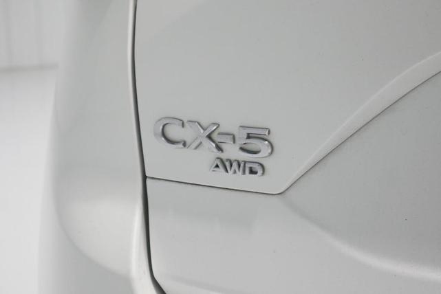 Photo of 2021 Snowflake White Pearl Mazda CX-5