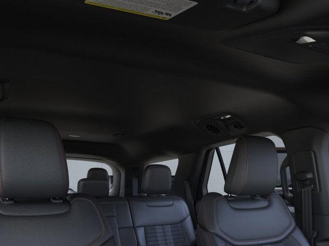 Photo of 2025 Star White Ford Explorer