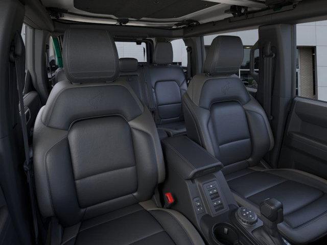 Photo of 2025 Green Ford Bronco