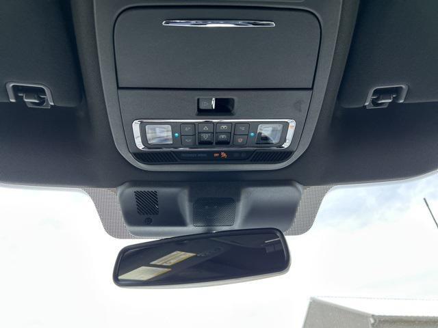 Photo of 2025 Iconic Silver Metallic Ford F-150