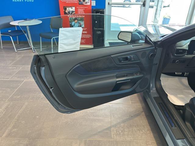 Photo of 2025 Vapor Blue Ford Mustang