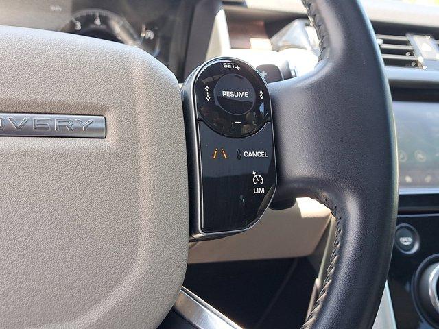 Photo of 2020 Indus Silver Metallic Land Rover Discovery