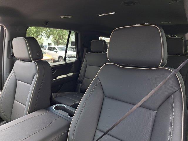 Photo of 2025 Sterling Metallic GMC Yukon