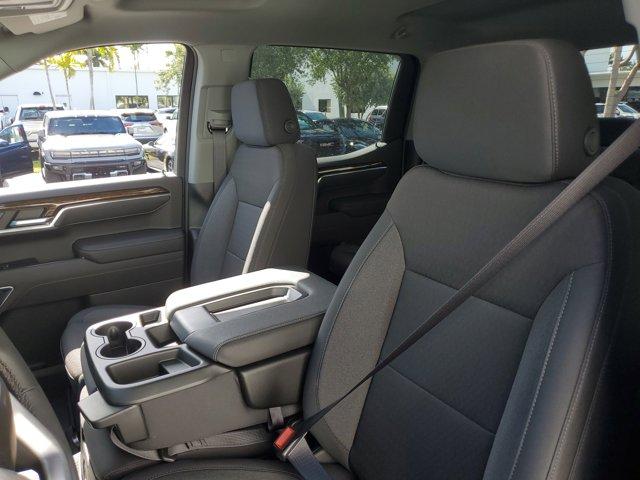 Photo of 2025 Onyx Black GMC Sierra 1500