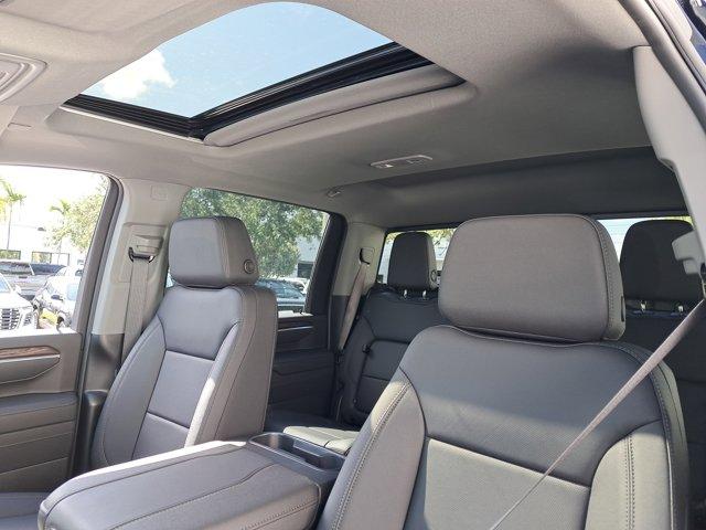 Photo of 2025 Onyx Black GMC Sierra 2500
