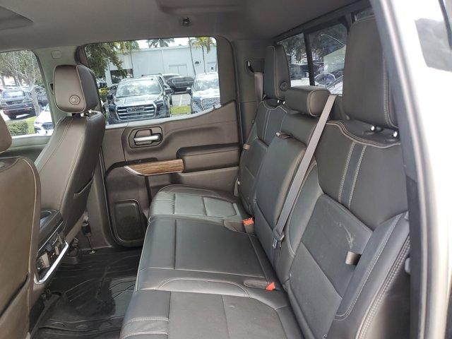 Photo of 2019 Black Chevrolet Silverado 1500