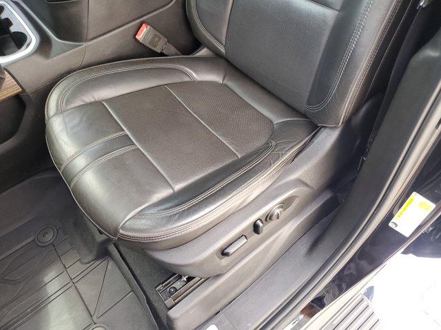 Photo of 2019 Black Chevrolet Silverado 1500