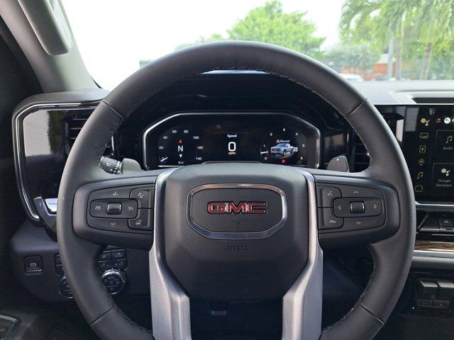 Photo of 2025 Summit White GMC Sierra 1500