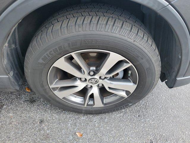 Photo of 2018 Magnetic Gra Toyota RAV4