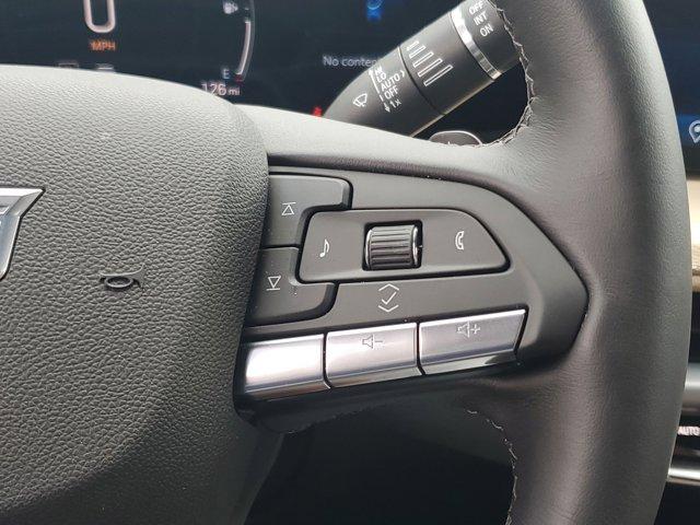 Photo of 2025 Argent Silver Metallic Cadillac XT4