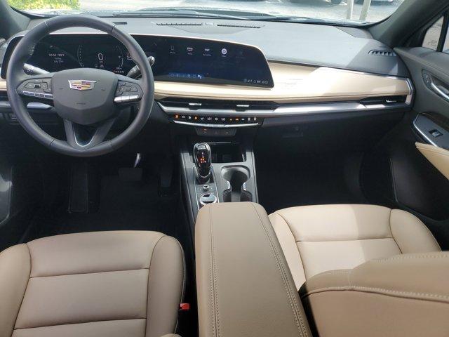 Photo of 2025 Argent Silver Metallic Cadillac XT4