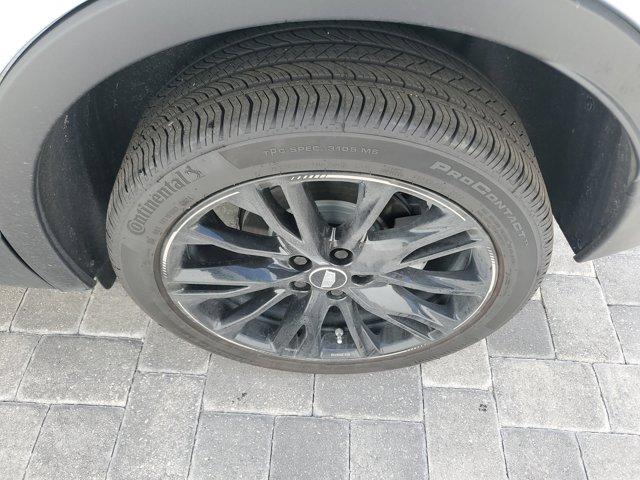 Photo of 2025 Argent Silver Metallic Cadillac XT4