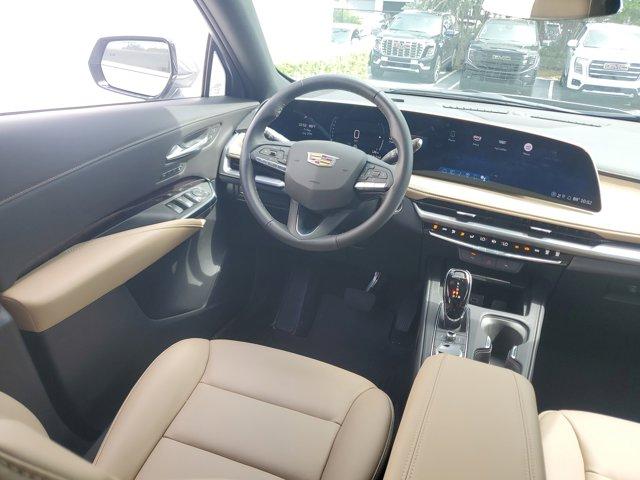 Photo of 2025 Argent Silver Metallic Cadillac XT4