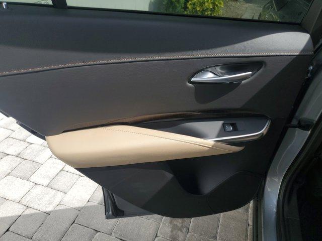 Photo of 2025 Argent Silver Metallic Cadillac XT4
