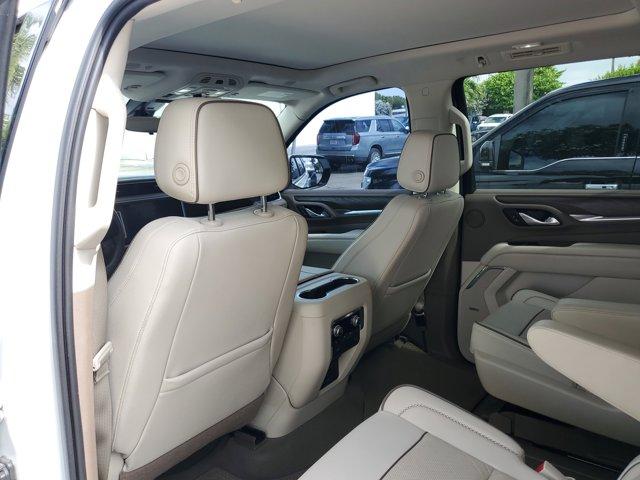 Photo of 2021 Summit White GMC Yukon