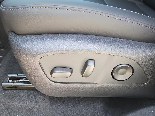 Photo of 2025 Crystal Metallic GMC Acadia