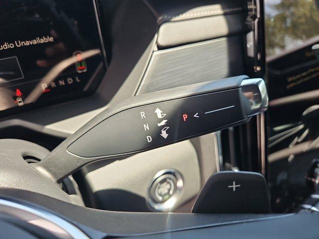 Photo of 2025 Crystal Metallic GMC Acadia