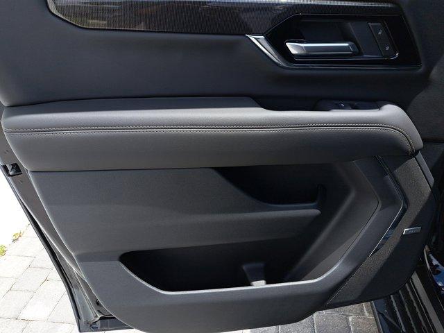 Photo of 2025 Onyx Black GMC Yukon XL