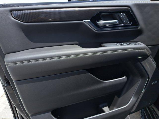 Photo of 2025 Onyx Black GMC Yukon XL