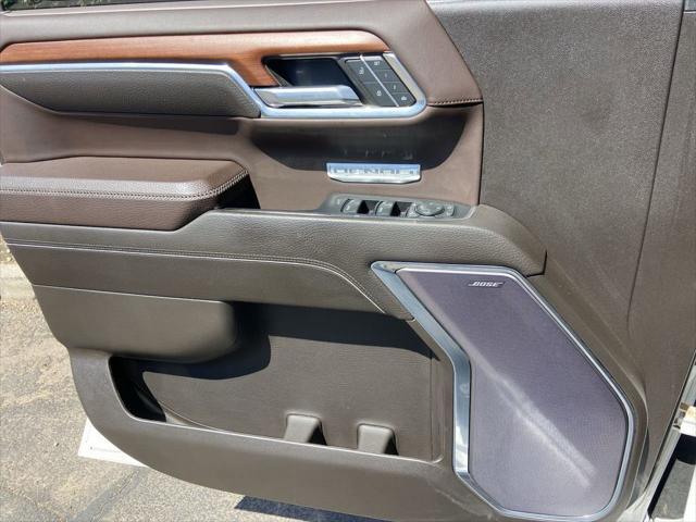Photo of 2023 White Frost Tricoat GMC Sierra 1500