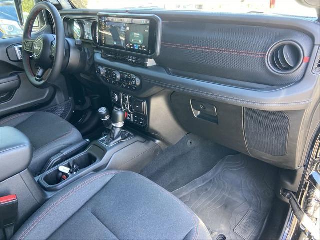 Photo of 2024 Black Clearcoat Jeep Wrangler