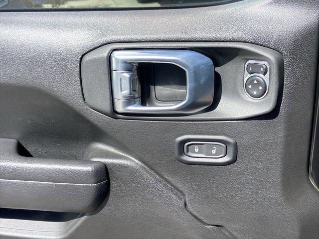 Photo of 2024 Black Clearcoat Jeep Wrangler