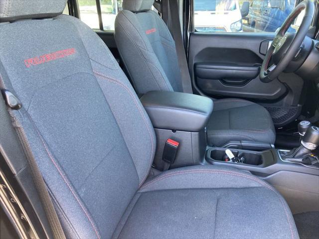 Photo of 2024 Black Clearcoat Jeep Wrangler