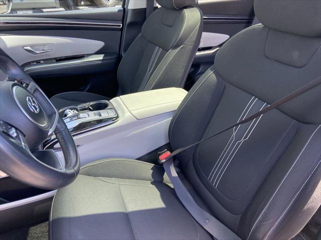 Photo of 2022 Phantom Black Hyundai TUCSON Hybrid
