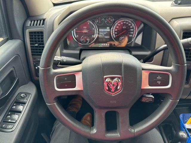 Photo of 2010 Inferno Red Crystal Pearlcoat/Black Cloth Top Dodge Ram 2500