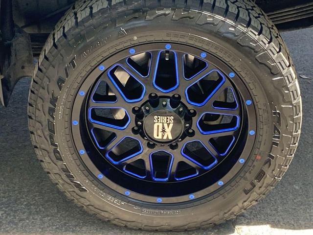 Photo of 2017 Summit White GMC Sierra 2500