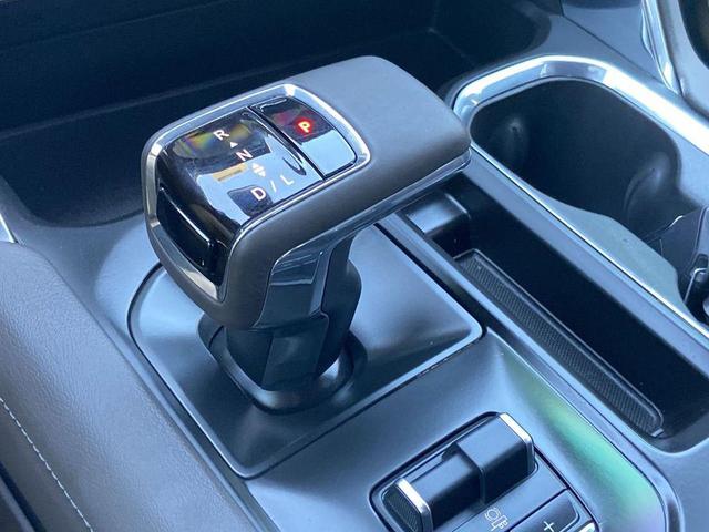 Photo of 2025 White Frost Tricoat GMC Sierra 1500