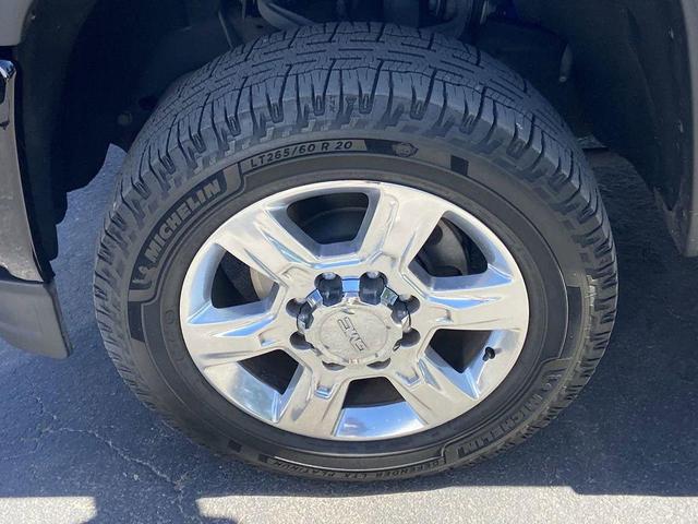 Photo of 2018 Onyx Black GMC Sierra 2500