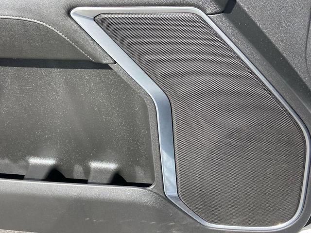 Photo of 2025 Summit White GMC Sierra 2500