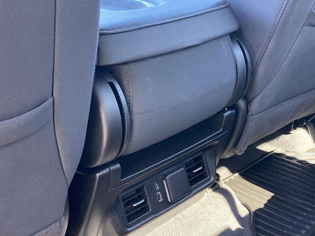 Photo of 2025 Summit White GMC Sierra 2500
