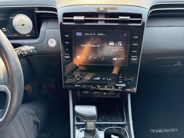 Photo of 2022 Amazon Gray Hyundai TUCSON