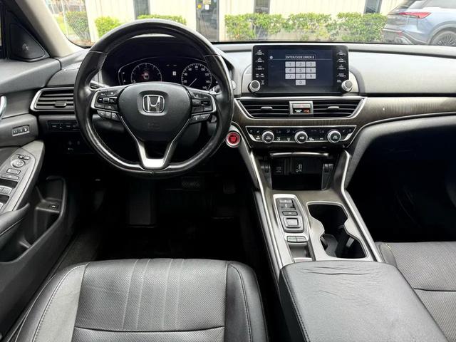Photo of 2020 Gray Honda Accord