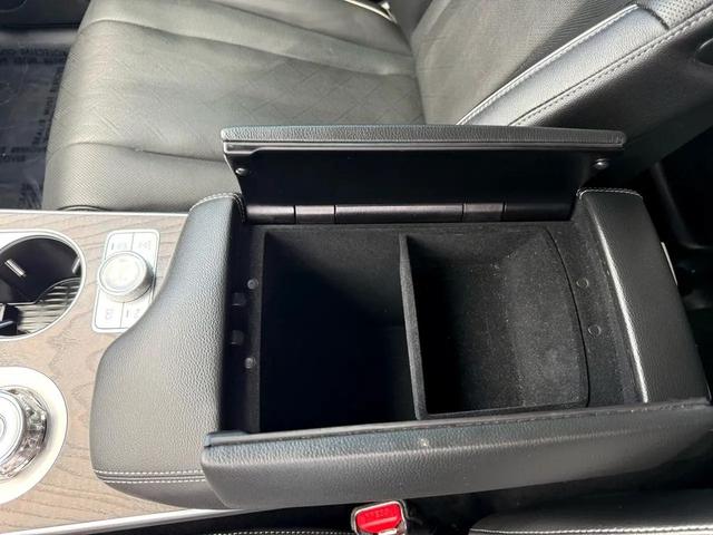 Photo of 2025 Dark Green Genesis GV80