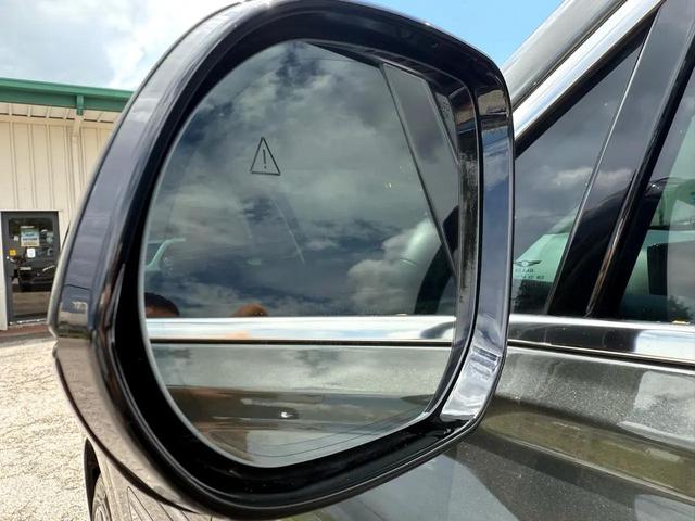 Photo of 2025 Dark Green Genesis GV80