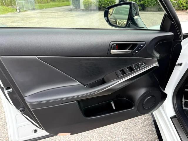 Photo of 2023 Pearl White Lexus IS 350