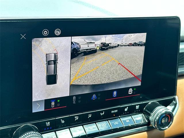 Photo of 2023 Onyx Black GMC Canyon