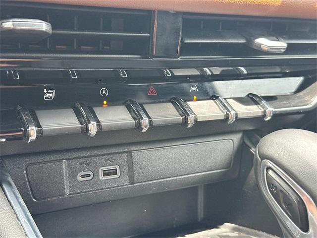 Photo of 2023 Onyx Black GMC Canyon